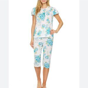 Lati Fashion Floral Pajama Set Size L Lace Detail Short Sleeve Top Crop Pants